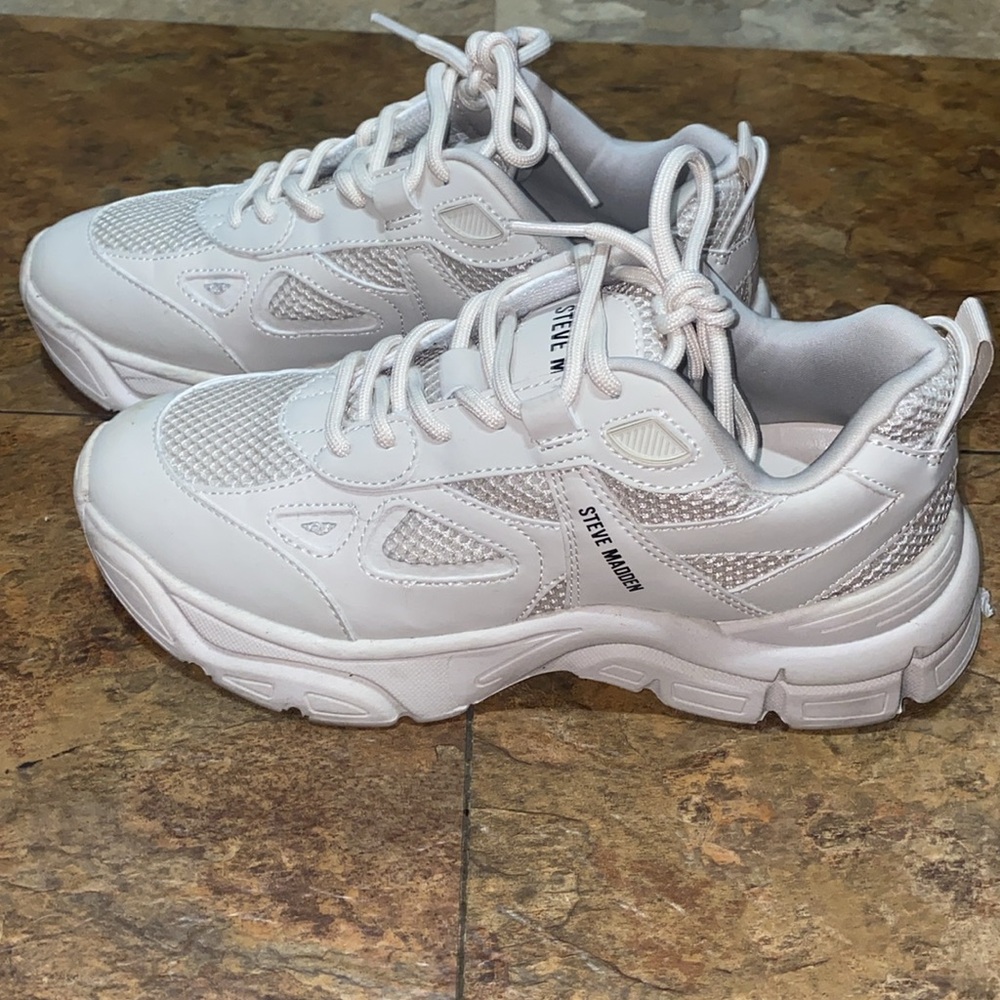 Steve Madden Women Sneakers Beige